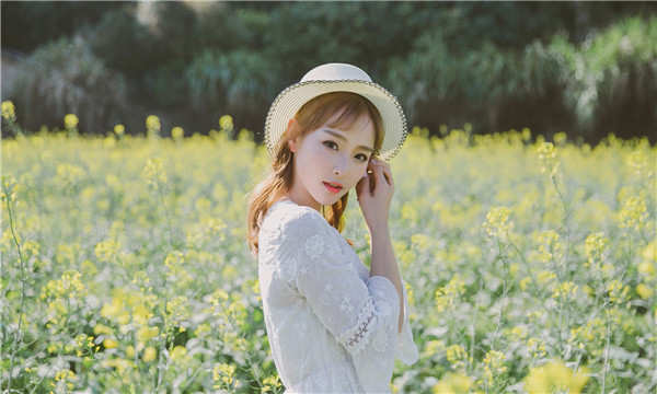 蒸湘标题：想找个女人帮忙生孩子的有效解决方案，助您圆梦家庭